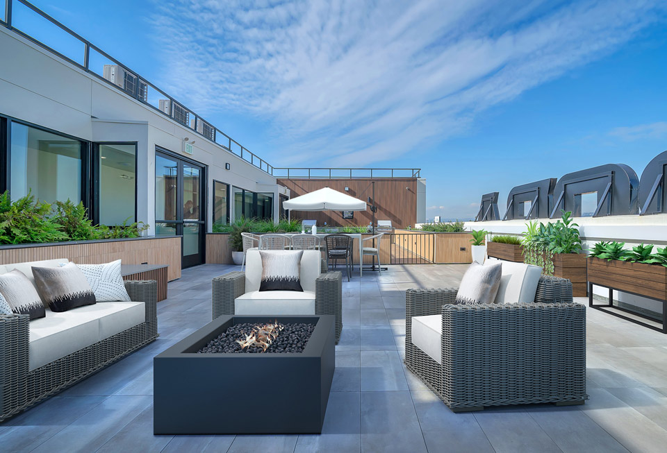 3170 w olympic blvd Commercial Hub